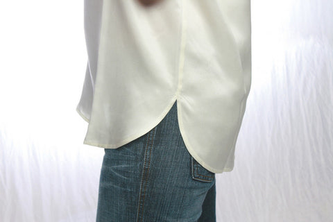 Isabel Lu V Neck Silk Blouse - Batyana Boutique
 - 1
